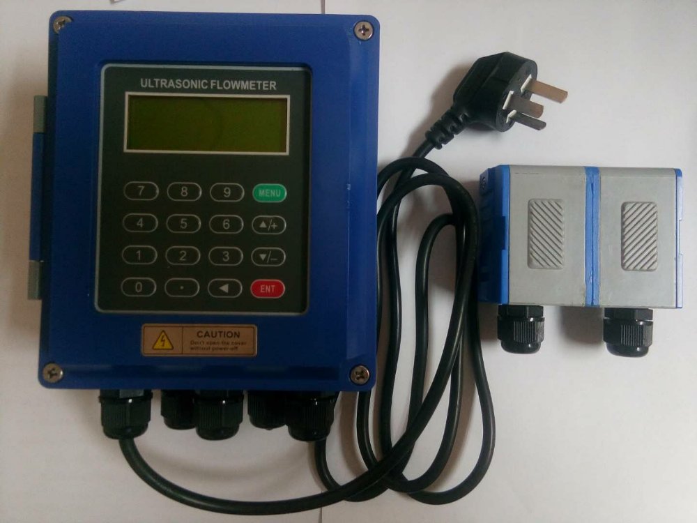对夹式<a href='http://www.tsdhkj.cn/Product/8342903020.html' target='_blank'>超声波流量计</a>TUF-200