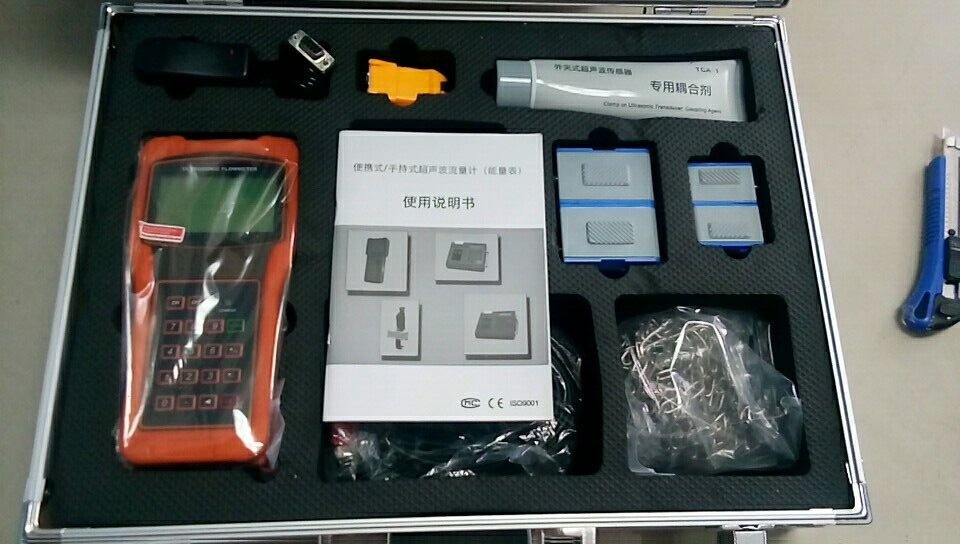 手持式<a href='http://www.tsdhkj.cn/Product/8342903020.html' target='_blank'>超声波流量计</a>TUF