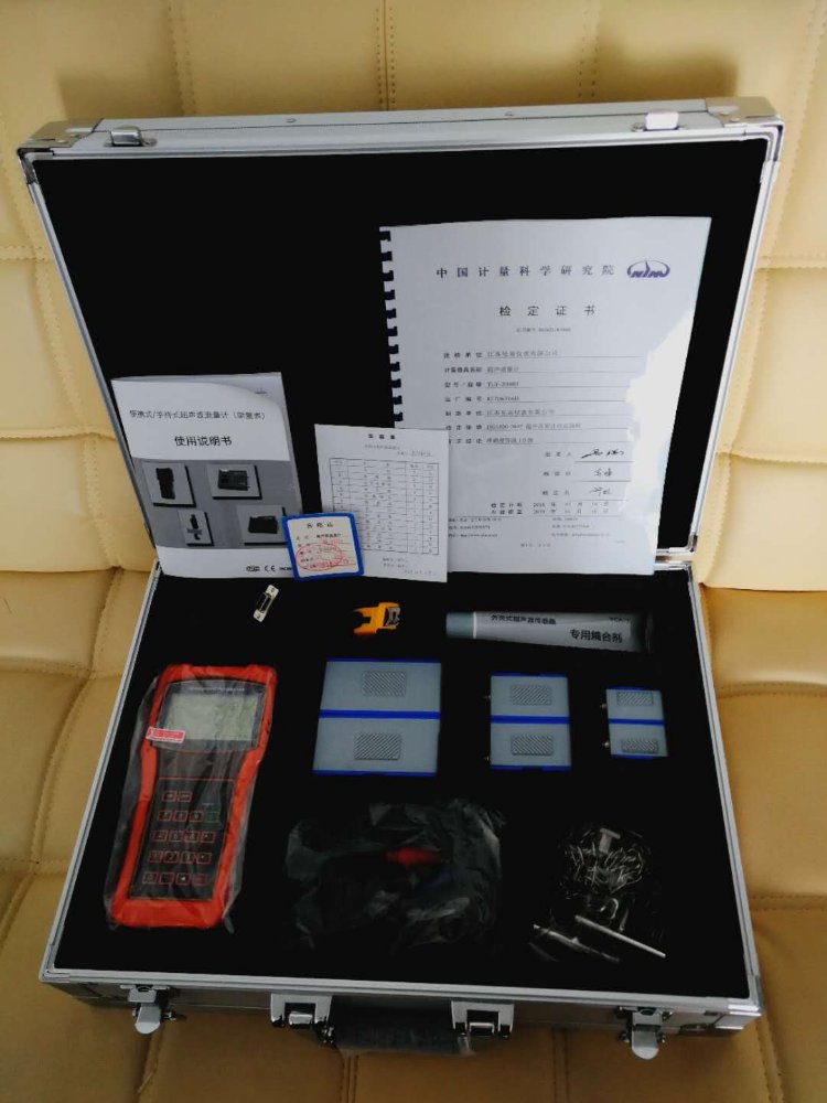 手持式<a href='http://www.tsdhkj.cn/Product/8342903020.html' target='_blank'>超声波流量计</a>TUF