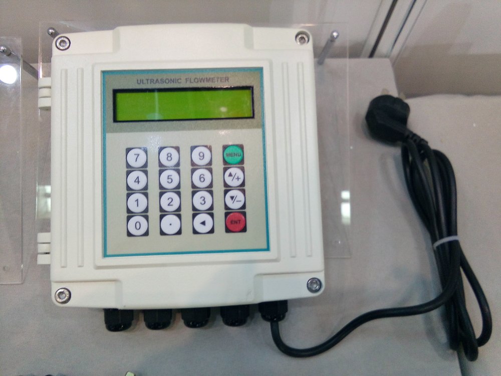 对夹式<a href='http://www.tsdhkj.cn/Product/8342903020.html' target='_blank'>超声波流量计</a>TUF-200